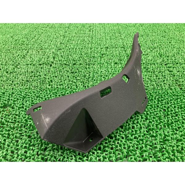 GSX1300Rハヤブサ アンダーカウルカバー 左 94489-15H00 スズキ 純正 中古 バイ...