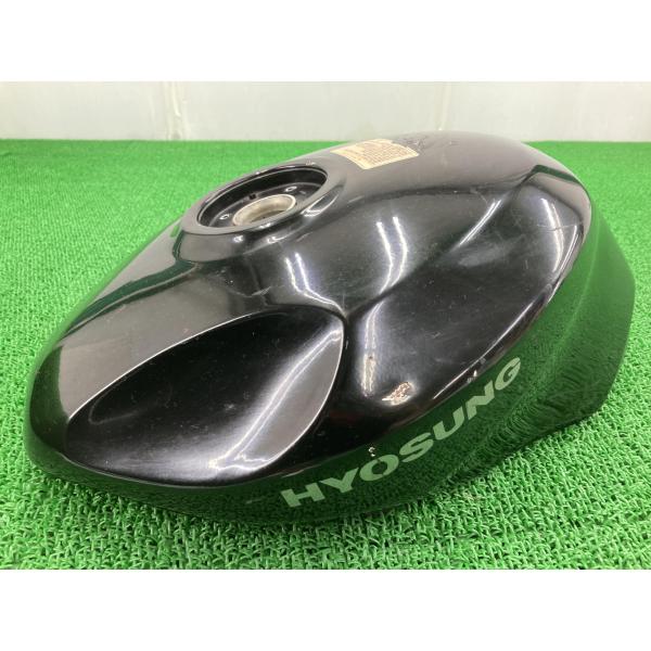 GT250R タンク 黒 ヒョースン(HYOSUNG) 純正 中古 バイク 部品 修復素材に お安く...