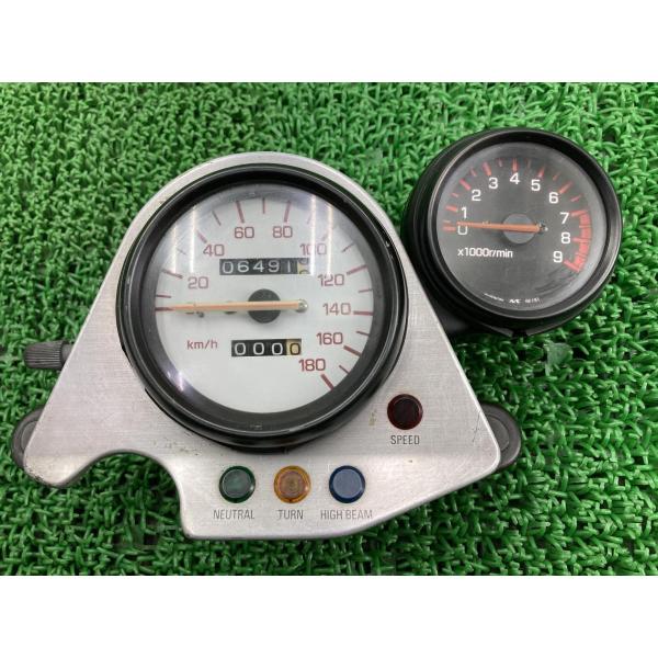 SRX400 メーター ヤマハ 純正 中古 バイク 部品 コケキズ無し 割れ欠け無し 修復素材に ノ...