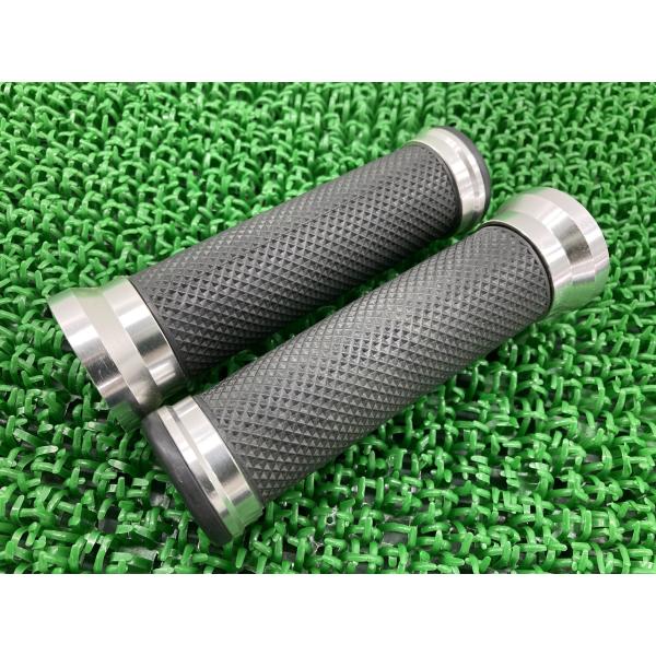 リゾマ製モンキー ハンドルグリップ 左右 社外 中古 バイク 部品 AB27 コケキズ無し 破れ無し...