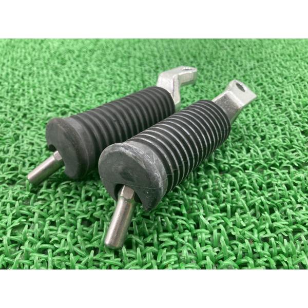 ステップペグ ハーレー 純正 中古 バイク 部品 FXSB ブレイクアウト スポーツスター XL88...