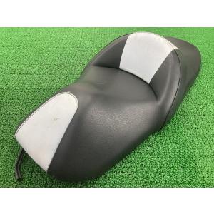 ホンダ（HONDA） フォルツァ シート 純正 中古 バイク 部品 MF08