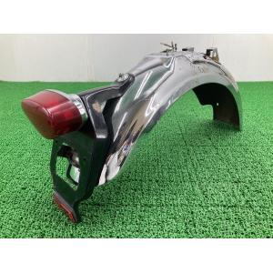 カワサキ（Kawasaki） W800 リアフェンダー 純正 中古 バイク 部品