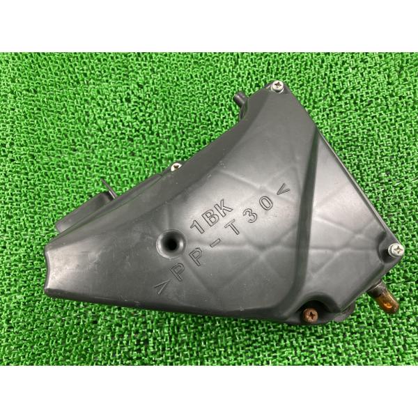YB125SP エアクリーナーボックス 1BK ヤマハ 純正 中古 バイク 部品 PCJLT コンデ...