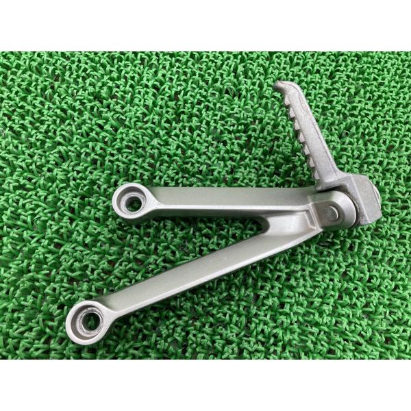 ZX-10R タンデムステップ 左 0060 カワサキ 純正 中古 バイク 部品 ZXT00C 曲が...