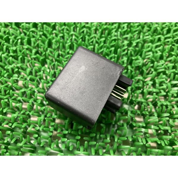 GSX1300Rハヤブサ ウインカーリレー スズキ 純正 中古 バイク 部品 JS1GX72A092...