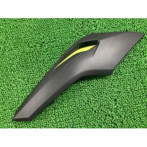 スズキ（SUZUKI） GS400 サイドカバー 右 47111-44001 GS400D506