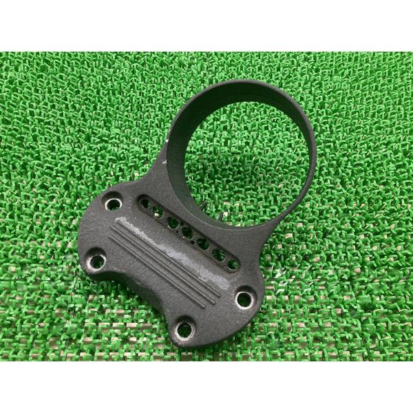 XL883N スピードメーターブラケット 55846-05 ハーレー 純正 中古 バイク 部品 スポ...