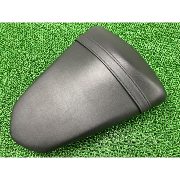 YZF-R25 タンデムシート 1WD ヤマハ 純正 中古 バイク 部品 RG10J ビリオンシート...