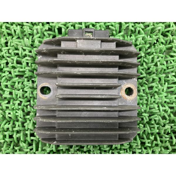ZXR400 レギュレター カワサキ 純正 中古 バイク 部品 レギュレーター レクチファイアー ゼ...
