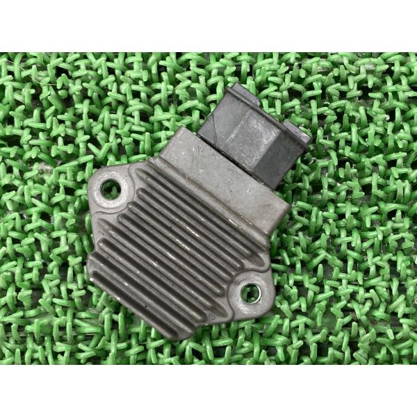 ホーネット250 レギュレター ホンダ 純正 中古 バイク 部品 MC31 レギュレーター レクチフ...