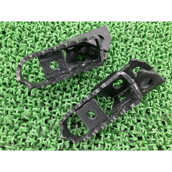 トリッカー ステップペグ 左右 ヤマハ 純正 中古 バイク 部品 DG10J DG16J XG250...