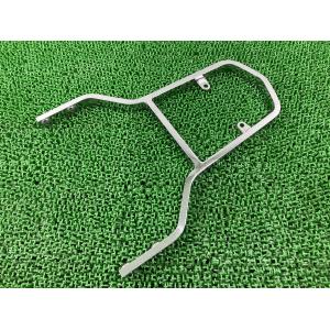 Vツインマグナ250 バックレスト ホンダ 純正 バイク 部品 MC29 リアキャリア コケキズ無し 張替えベースに 品薄 希少品 【中古】 95 ホンダ（HONDA） Vツインマグナ250 バックレスト 純正 中古 バイク