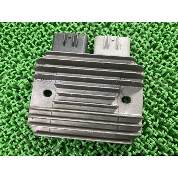 ZX-10R レギュレター カワサキ 純正 中古 バイク 部品 ZXT00J RX45 14 ZX1...