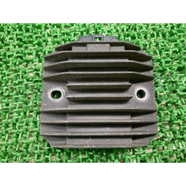 ゼファー750 レギュレター カワサキ 純正 中古 バイク 部品 ZR750C レギュレーター レク...