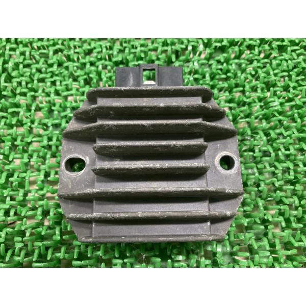 マジェスティ250 レギュレター ヤマハ 純正 中古 バイク 部品 4HC レギュレーター レクチフ...