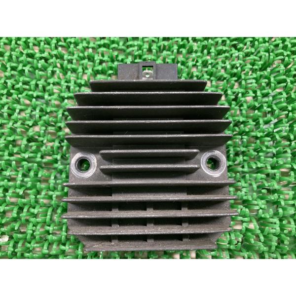 ZXR400 レギュレター カワサキ 純正 中古 バイク 部品 レギュレーター レクチファイアー バ...