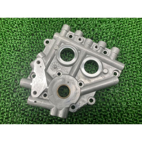 FXDB1580 カムシャフトプレート 25358-06 ハーレー 純正 中古 バイク 部品 ダイナ...