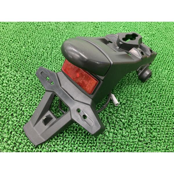 XSR900 リアフェンダー B90 ヤマハ 純正 中古 バイク 部品 RN56J ナンバー灯 割れ...