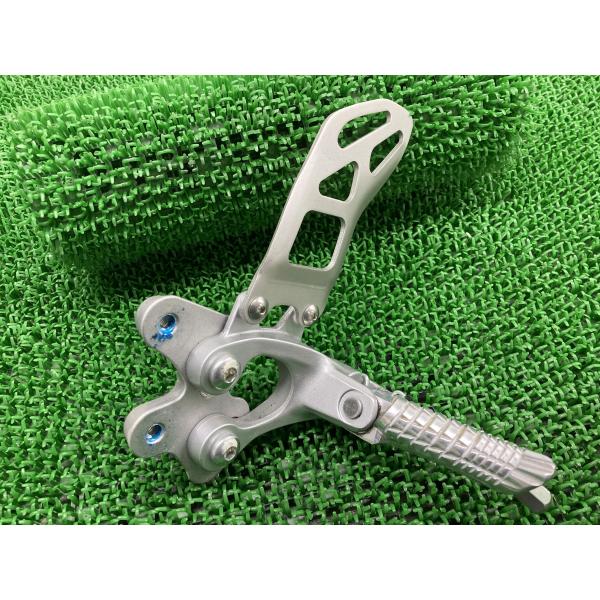 GSX-R1000 ステップ 左 47H スズキ 純正 中古 バイク 部品 GT78A メインステッ...