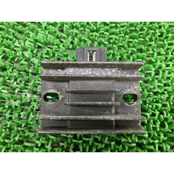 トリシティ125 レギュレター ヤマハ 純正 中古 バイク 部品 SE82J レクチファイアー レギ...