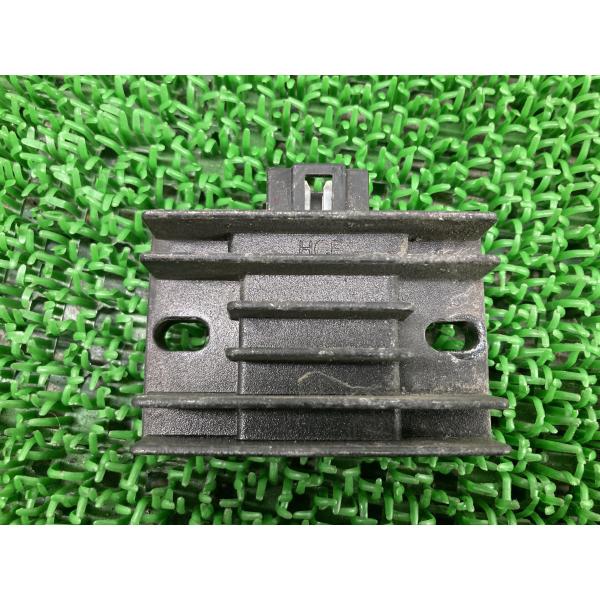 トリシティ125 レギュレター ヤマハ 純正 中古 バイク 部品 SE82J レクチファイアー レギ...