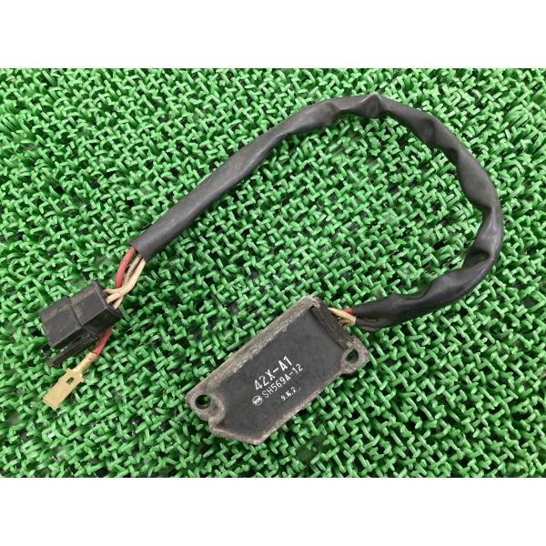 V-MAX レギュレター ヤマハ 純正 中古 バイク 部品 3UF 42X-A1 SH569A-12...
