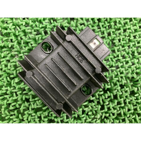フェザー125 レギュレター ヤマハ 純正 中古 バイク 部品 YS125 レギュレーター レクチフ...