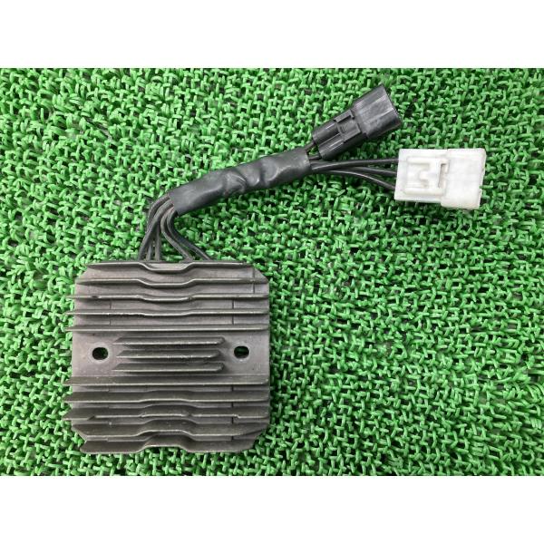 ブルバードC109R レギュレター スズキ 純正 中古 バイク 部品 RX41 10 10G1 イン...