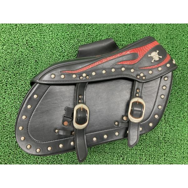 Xross製 サイドバッグ 右 赤/黒 社外 中古 バイク 部品 ハーレー バルカン スティード ド...