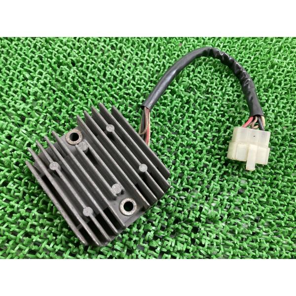 SRV250 レギュレター ヤマハ 純正 中古 バイク 部品 5A8-A0 SH238 レギュレータ...