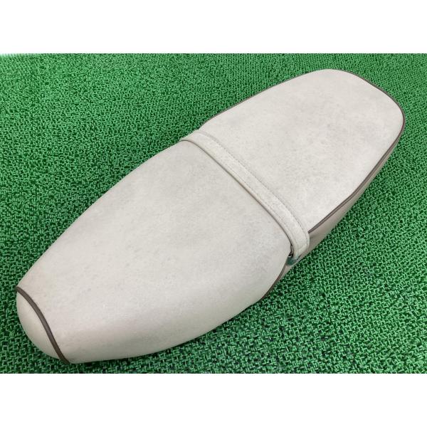 キジマ製スーパーカブ110 シート ベージュ/茶 社外 中古 バイク 部品 JA07 カスタムダブル...