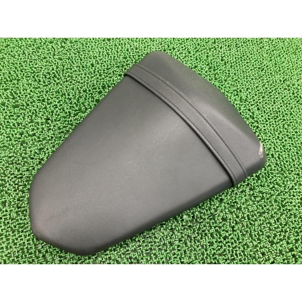 YZF-R25 タンデムシート 1WD ヤマハ 純正 中古 バイク 部品 RG10J RG43J シ...