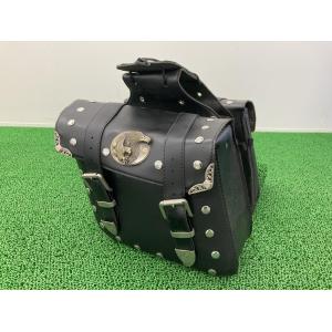 カワサキ（Kawasaki） Z1 リアフェンダー 純正 中古 バイク 部品 ZI
