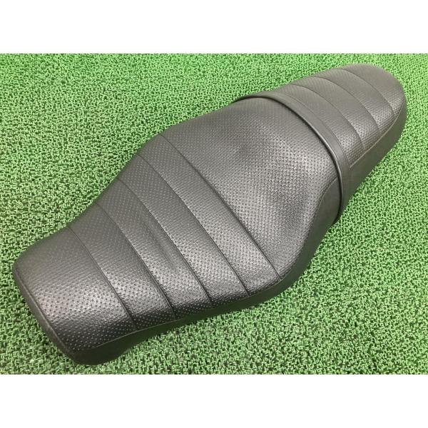 XL883R シート ハーレー 純正 中古 バイク 部品 スポーツスター 07年〜 シートバンド デ...