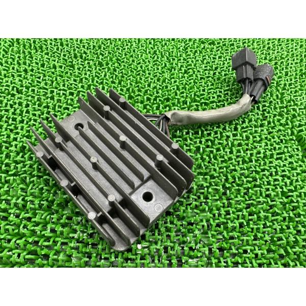 GSX-R1000 レギュレター スズキ 純正 中古 バイク 部品 B6121 RS41 70 41...