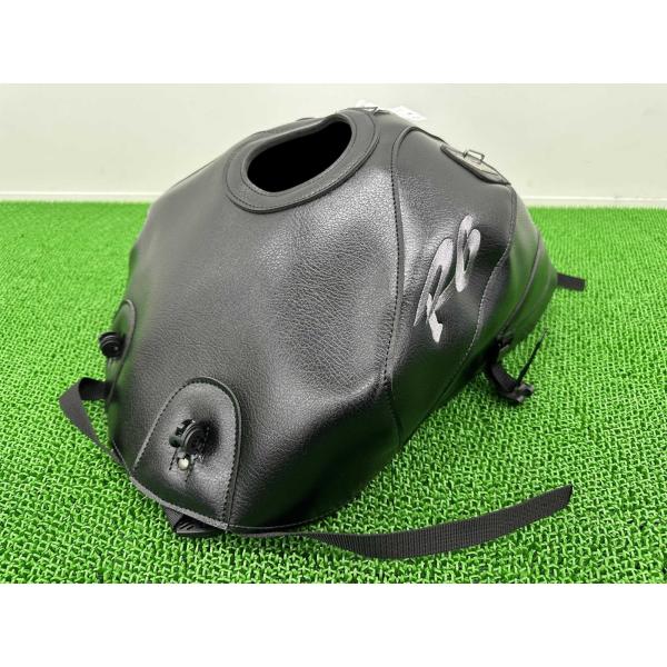 バグスター製YZF-R6 タンクカバー 黒 社外 中古 バイク 部品 02年〜05年YZFR6 PV...