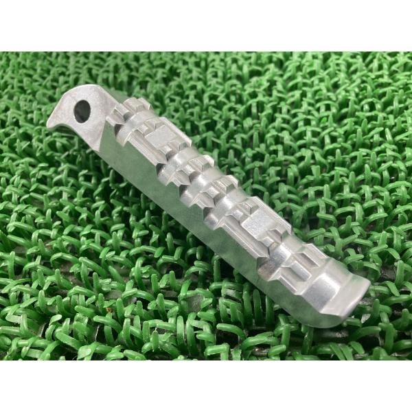 XSR900 タンデムステップペグ 左 3VR ヤマハ 純正 中古 バイク 部品 RN46J RN5...