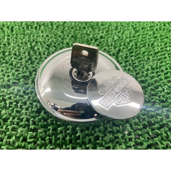 XL883 XL1200 タンクキャップ 61100119 ハーレー 純正 中古 バイク 部品 スポ...