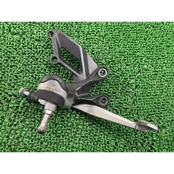 ZX-14R ステップ 右 0235 カワサキ 純正 中古 バイク 部品 ZXT40C ブレーキペダ...