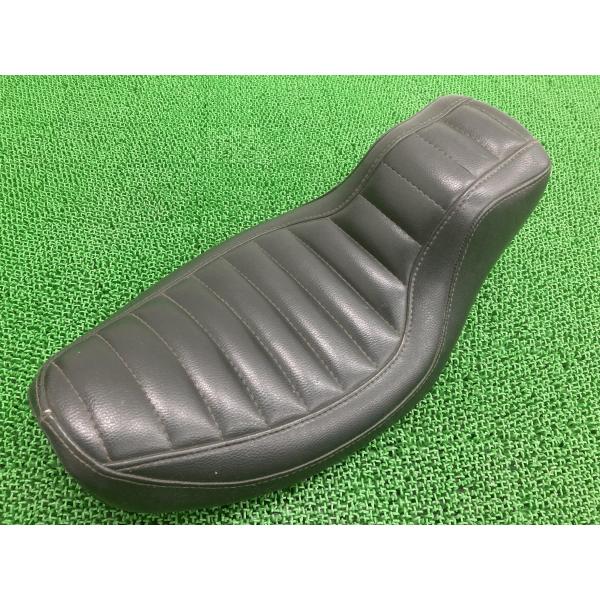 イージーライダース製FXDL シート 社外 中古 バイク 部品 ハーレー ダイナ 96-03年 タッ...