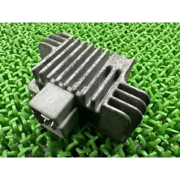 タウンメイト80 レギュレター ヤマハ 純正 中古 バイク 部品 12V レギュレーター レクチファ...