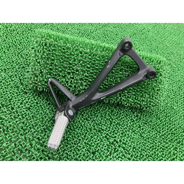 YZF-R15 タンデムステップ 左 BDJ/45P ヤマハ 純正 中古 バイク 部品 RG86J ...