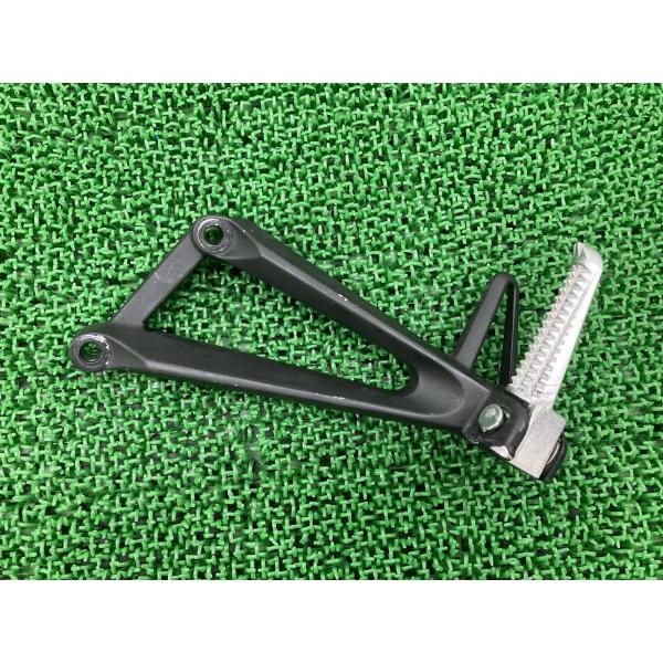 YZF-R25 タンデムステップ 左 1WD ヤマハ 純正 中古 バイク 部品 RG10J RG43...