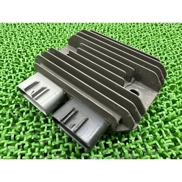 ZX-10R レギュレター カワサキ 純正 中古 バイク 部品 ZXT00F RX45 05 NIN...