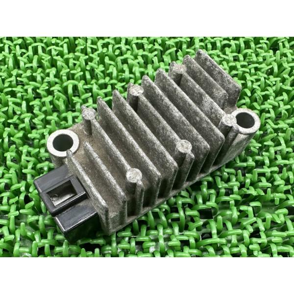 DT230ランツァ レギュレター ヤマハ 純正 中古 バイク 部品 4TP 3TJ-01 SH629...