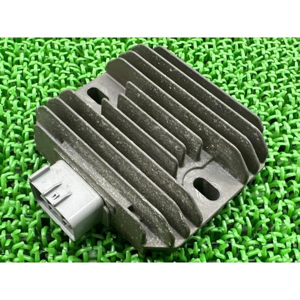 スカイウェイブ250 レギュレター スズキ 純正 中古 バイク 部品 CJ43A CJ44A RX4...