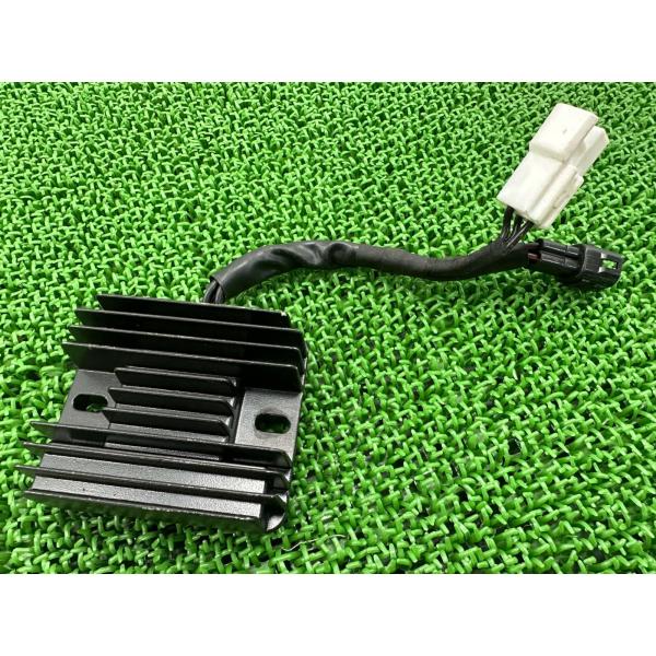 ジクサー250 レギュレター スズキ 純正 中古 バイク 部品 ED22Y GIXXER SF250...