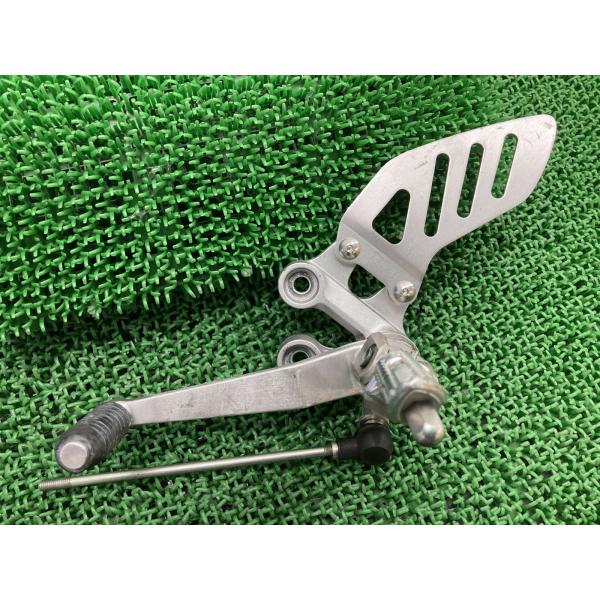 GSX-R1000 ステップ 左 41G スズキ 純正 中古 バイク 部品 GT77A メインステッ...