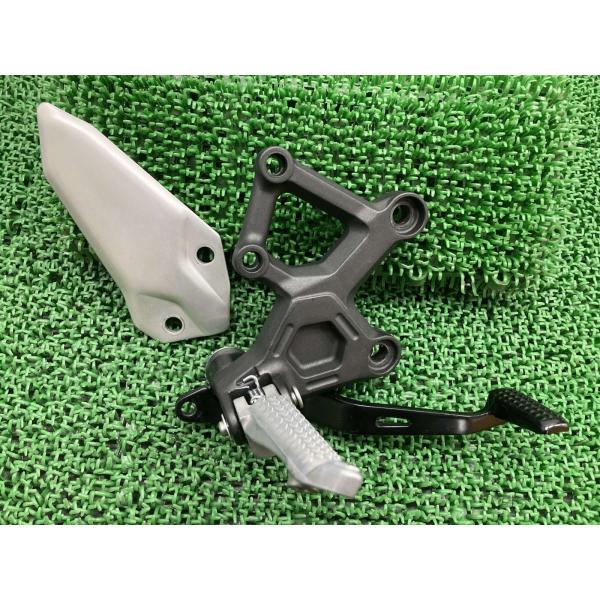 ZX-25R ステップ 右 SKT カワサキ 純正 中古 バイク 部品 ZX250E ブレーキペダル...